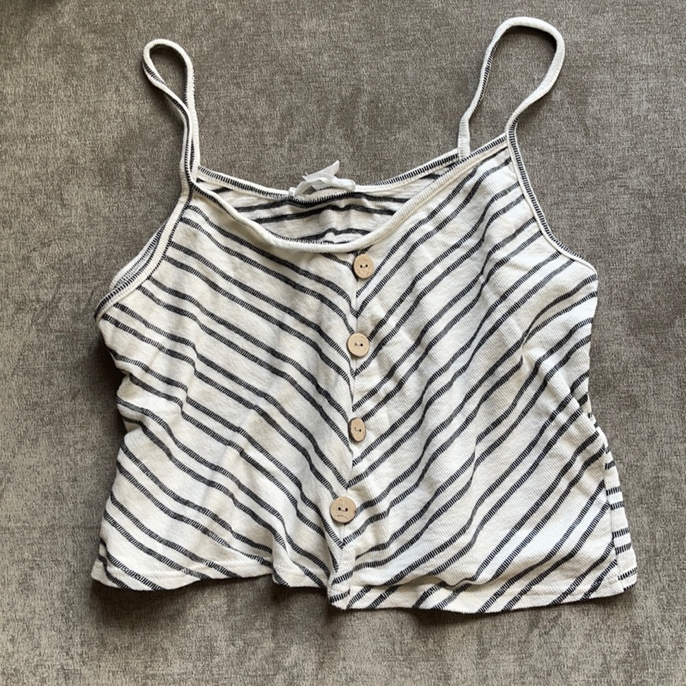 Brand: Caution to the wind, black and white, size M